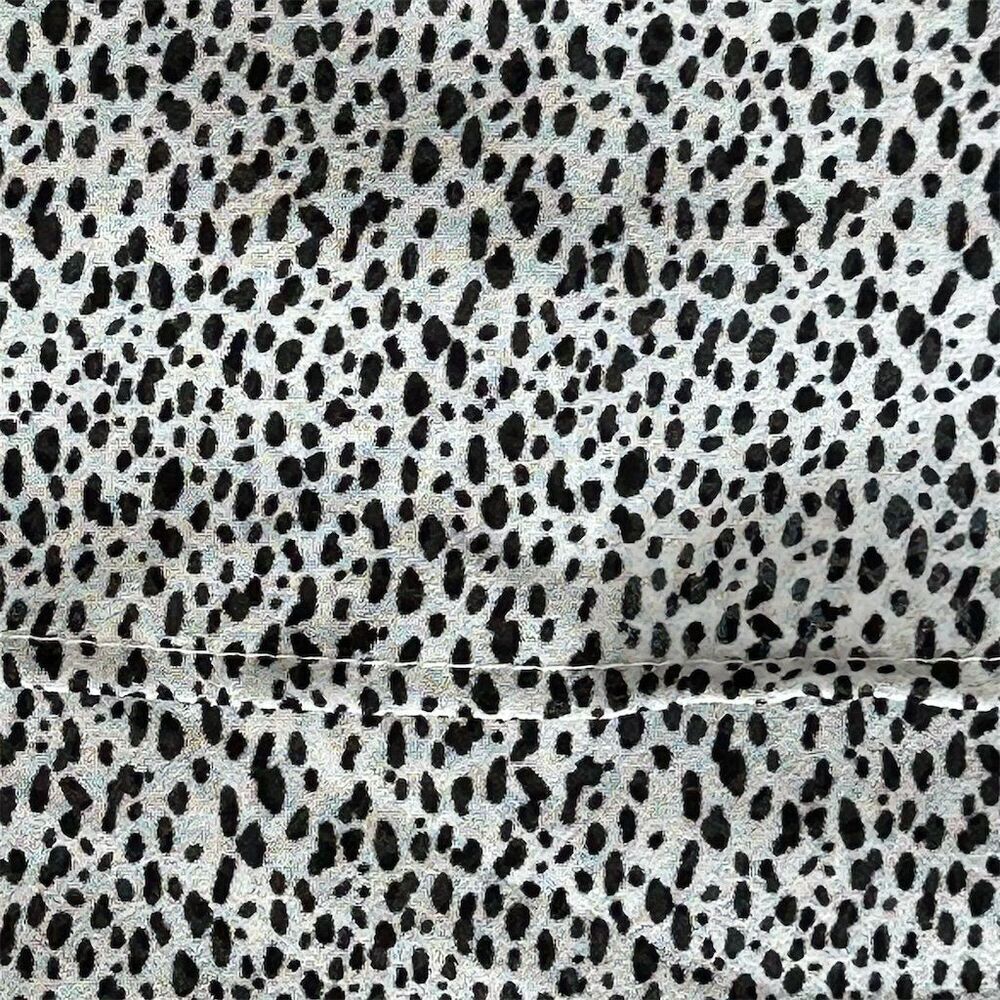 H&M Women's A-Line Knee Length Skirt Size 2 Black Animal Print - Picture 5 of 8
